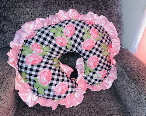Checkered Roses Breastfeeding Pillow Case (With Zipper)